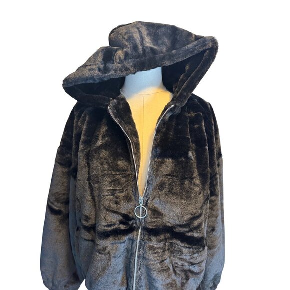 NWT Pretty Little Thing Small Faux Fur Hooded Jacket Black Plush Polyester - Picture 5 of 16